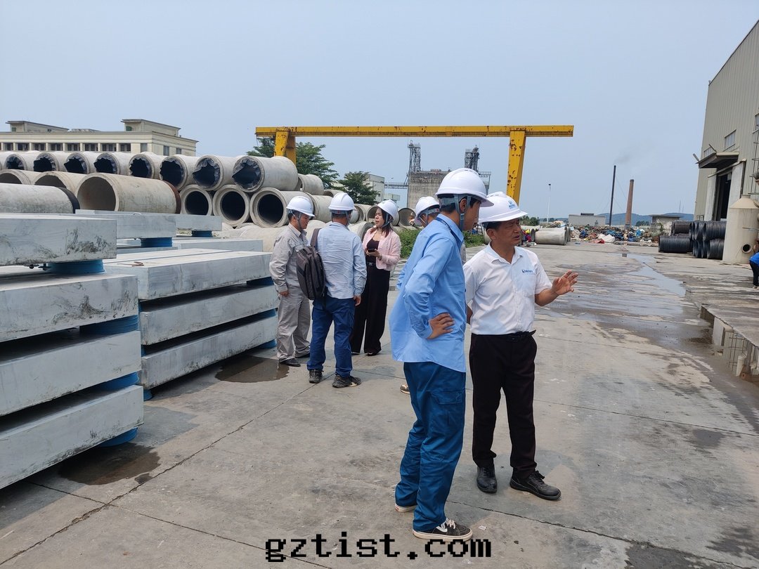 中(zhōng)核廉江項目工作(zuò)小组  莅臨我(wǒ)司進(jìn)行參觀資審